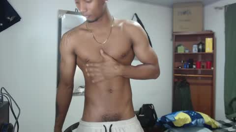 dani_brown19 online show from May 19, 12:50 am