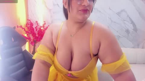 Snapshot of dani_clark_ chatting on September 18, 1:26 pm Dani online show from September 18, 1:26 pm