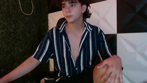 Snapshot of dani_cumboy chatting on February 14, 3:00 am dani_cumboy online show from February 14, 3:00 am