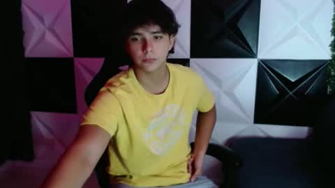 Snapshot of dani_cumboy chatting on January 14, 3:32 am dani_cumboy online show from January 14, 3:32 am
