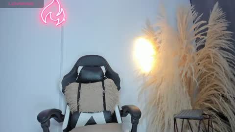 daniel_29x online show from August 1, 9:27 pm