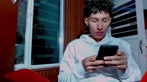 daniel_deluxx online show from March 17, 4:28 am