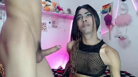 Snapshot of daniela_doll_ chatting on October 22, 9:16 pm daniela_doll_ online show from October 22, 9:16 pm