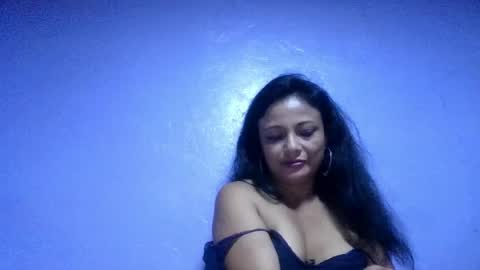 daniela_love1 online show from May 14, 12:20 am