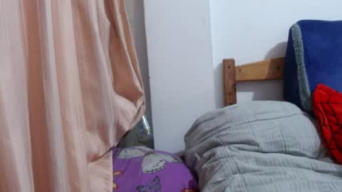 daniela_nam online show from July 3, 12:15 am