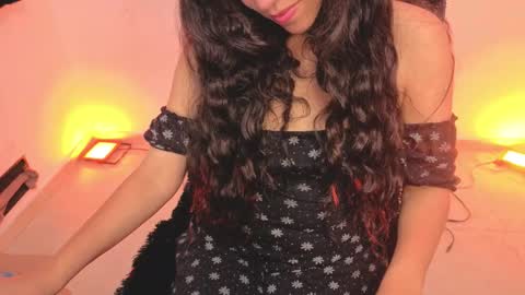 daniela_rivasthl online show from February 20, 6:37 am