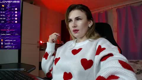 Daniela Cooper online show from February 17, 9:00 pm