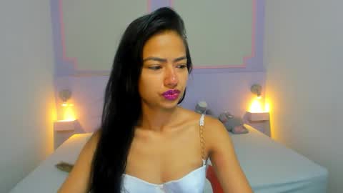 Snapshot of danielaember7 chatting on October 2, 6:50 pm DanielaEmber7 online show from October 2, 6:50 pm