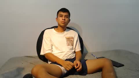 Snapshot of danielitopapii chatting on March 4, 9:54 pm danielitopapii online show from March 4, 9:54 pm