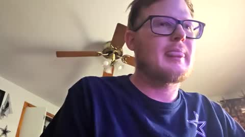 Daniel    y. online show from October 22, 11:06 pm