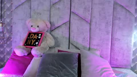 DaniiBelluci  online show from November 7, 4:26 am