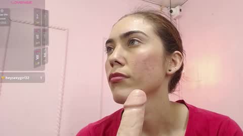 Snapshot of danna7cute chatting on October 9, 11:21 pm danna7cute online show from October 9, 11:21 pm
