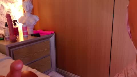 danna_dusky online show from May 14, 10:35 am