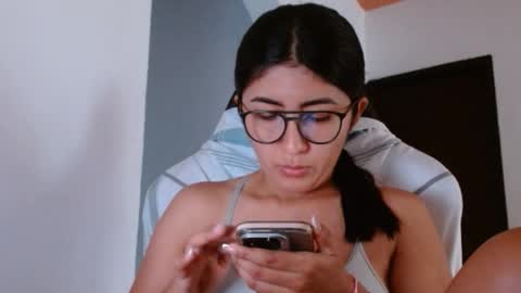 Snapshot of danna_peterson chatting on February 17, 8:49 pm Danna online show from February 17, 8:49 pm