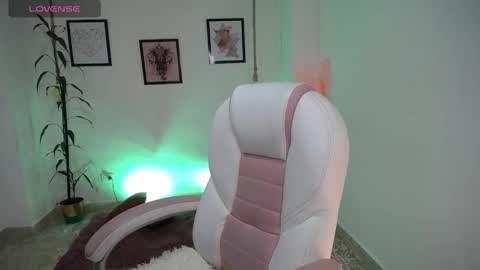 Danna online show from March 21, 10:35 pm