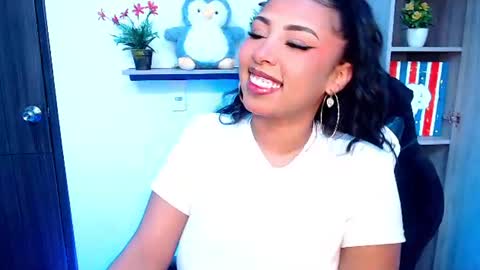 Danna online show from August 5, 2:36 pm