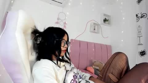 dannagabriella online show from May 2, 4:40 am