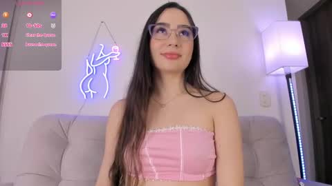 danna  online show from December 20, 12:19 am