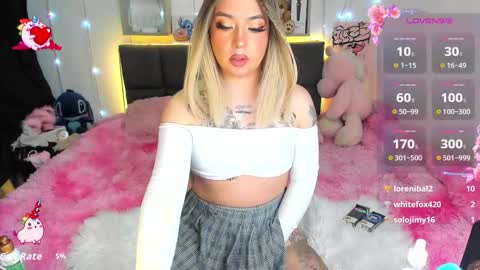 dannia_13 online show from December 17, 4:30 am