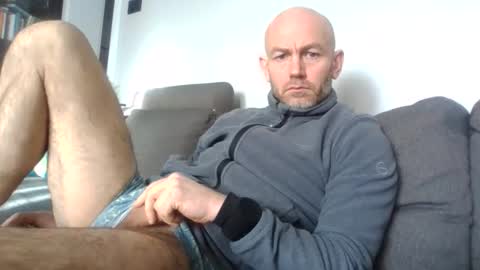 danny81boy online show from January 19, 9:08 am