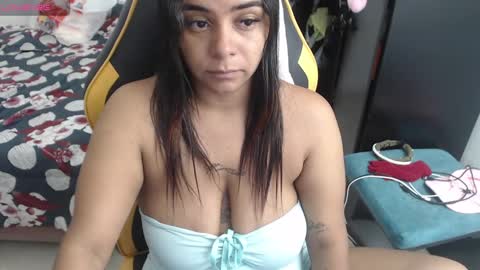 Snapshot of danny_sweettt chatting on December 10, 5:17 am danny..........  guys I have onlyfans follow me I am new I want to share with you many things I love you online show from December 10, 5:17 am