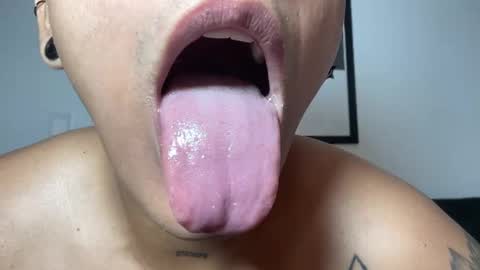 Dante dos online show from December 22, 12:50 am