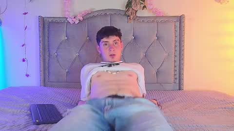 Dantegrayy online show from November 11, 3:31 am