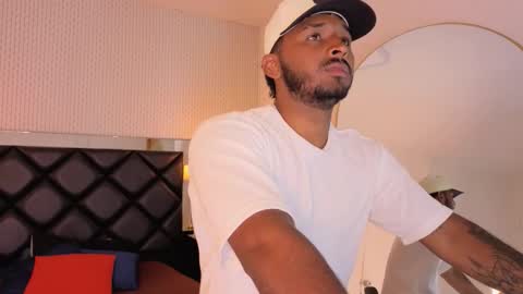 Snapshot of dante_jons chatting on October 7, 4:08 am dante_jons online show from October 7, 4:08 am