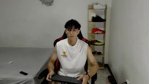 Snapshot of dante_lord chatting on October 16, 5:29 am Dante online show from October 16, 5:29 am