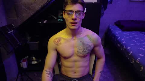 dany_kyng online show from April 5, 8:50 pm