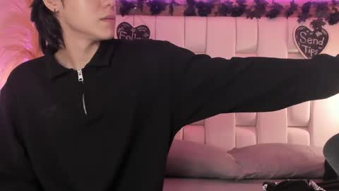 daphne_and_roger online show from March 17, 11:15 am