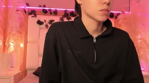 daphne_and_roger online show from February 5, 11:03 am