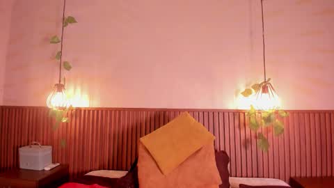 Daphne online show from February 22, 7:12 am