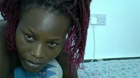 ESTHER online show from March 7, 11:05 pm