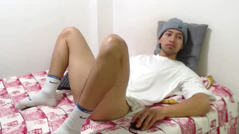 Snapshot of darekgates chatting on February 14, 12:14 pm Darekgates online show from February 14, 12:14 pm