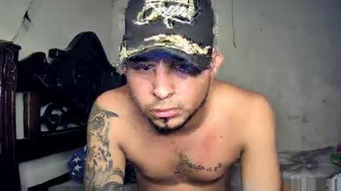 dariel0420 online show from May 14, 7:34 pm