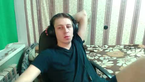 darienlarge online show from October 24, 8:42 pm