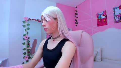 Snapshot of daripqueen chatting on February 13, 2:42 pm DaripQueen online show from February 13, 2:42 pm