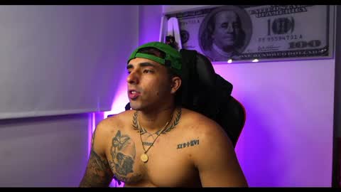 Darius Phoenix  online show from February 12, 10:56 am