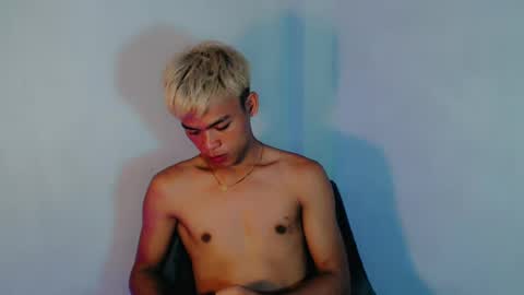 dark_babe online show from August 7, 8:34 am