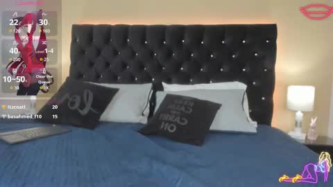 Snapshot of dark_hairy_ chatting on March 1, 7:19 am Andrew online show from March 1, 7:19 am