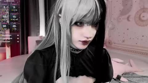 Snapshot of dark_vamp_ chatting on March 8, 3:13 pm Vamp online show from March 8, 3:13 pm