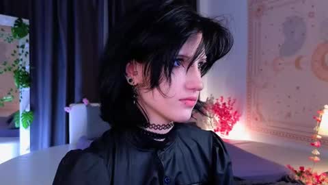 Snapshot of dark_vamp_ chatting on February 23, 6:17 am Vamp online show from February 23, 6:17 am