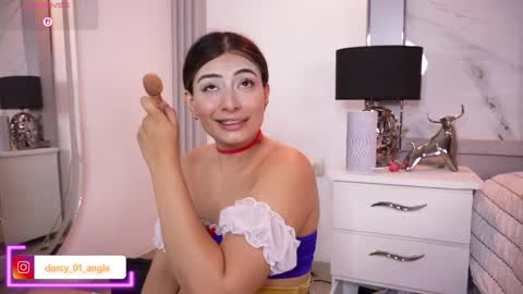 Angel Darcy  online show from April 10, 11:31 pm