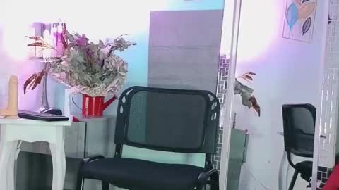Snapshot of darkcandyboy chatting on October 10, 1:28 pm darkcandyboy online show from October 10, 1:28 pm