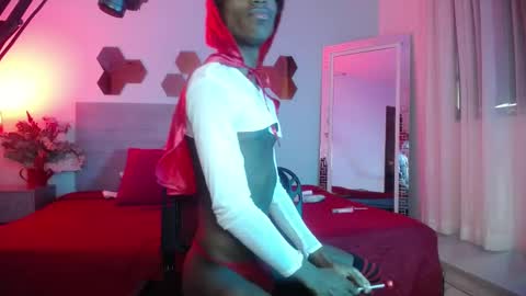 Snapshot of darkcandyboy chatting on September 24, 12:23 pm darkcandyboy online show from September 24, 12:23 pm