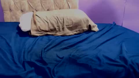 darkgiantmelanin online show from January 13, 9:11 pm