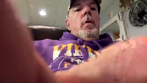 darknite083072 online show from September 28, 1:31 pm