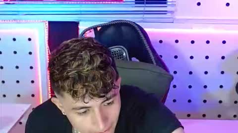 DARKO0717 online show from November 1, 11:04 pm