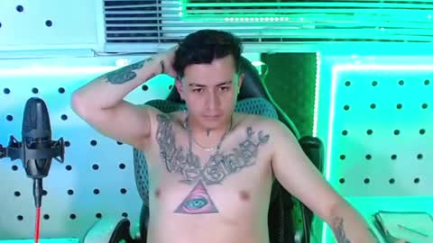 DARKO0717 online show from September 18, 3:49 pm